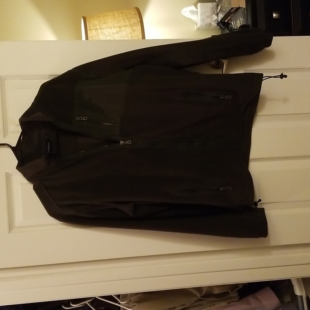 Dark green Croft and Barrow zip up jacket with zip pockets